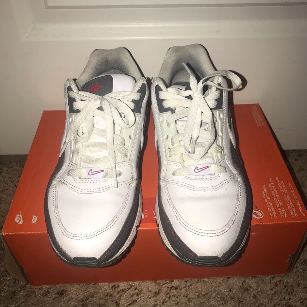 Men’s Size 9 AirMax